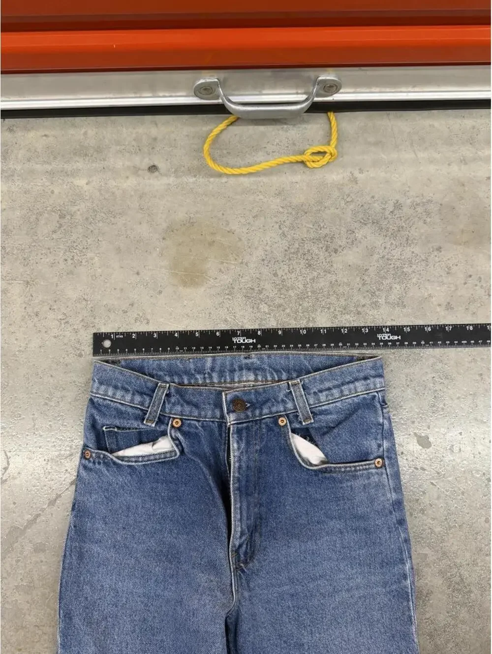 vintage levis 505 dark blue made in usa straight leg jeans size 29 x 30